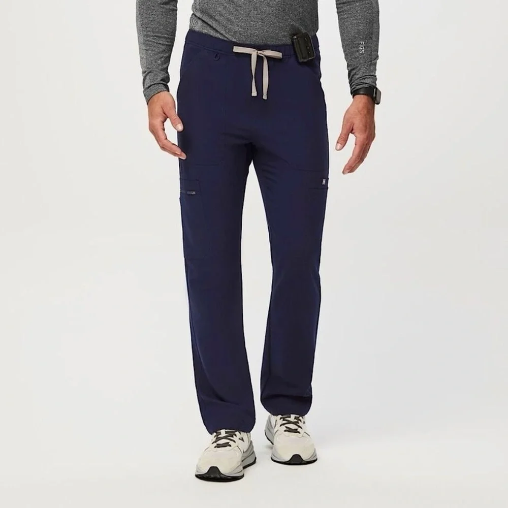NWT Figs Men's Cairo Cargo Scrub Pant in Navy - M